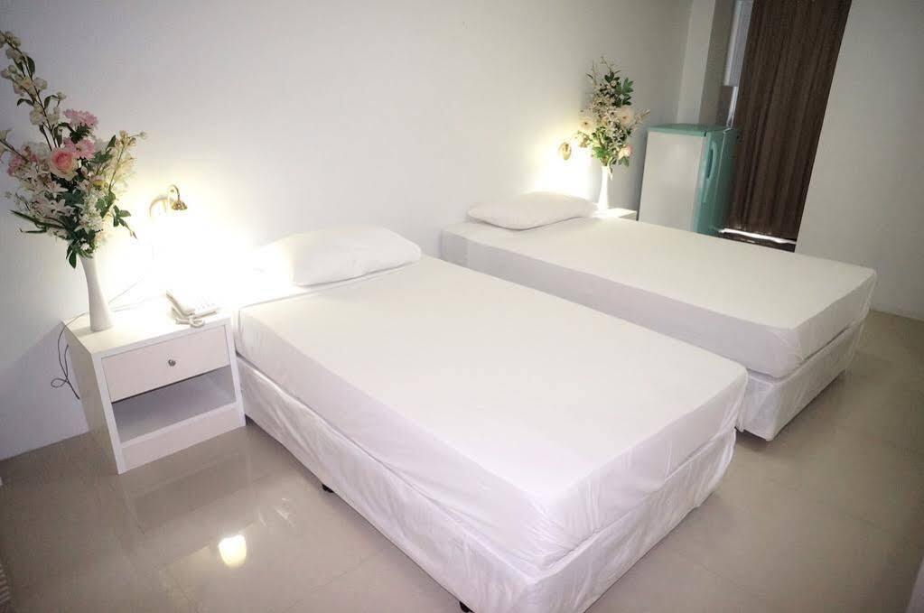 Baan Kaew Mansion Apart otel Bangkok Dış mekan fotoğraf